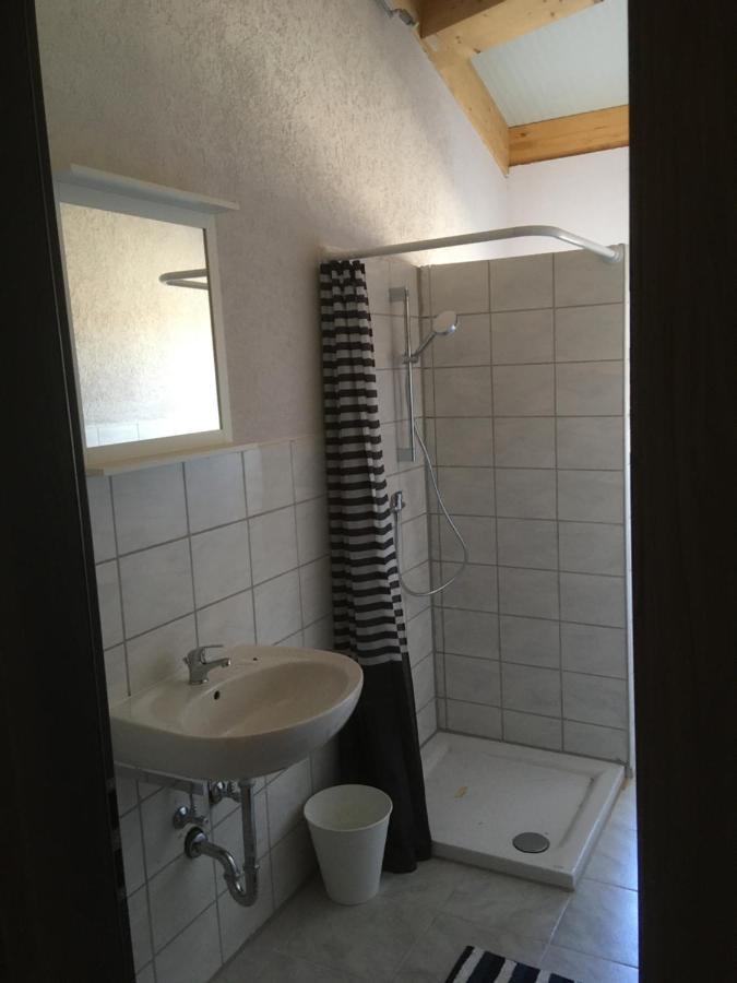 5 Points Rooms For Rent Niederrieden Bagian luar foto