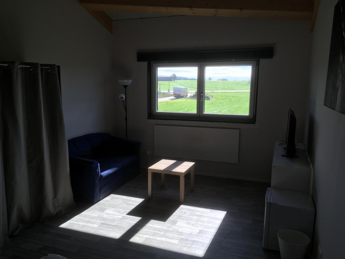 5 Points Rooms For Rent Niederrieden Bagian luar foto